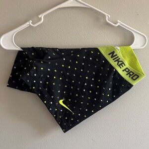 Nike Pro Women Black and Green Shorts B